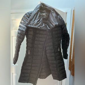 Michael Kors light weight winter coat - light worn. Great condition.